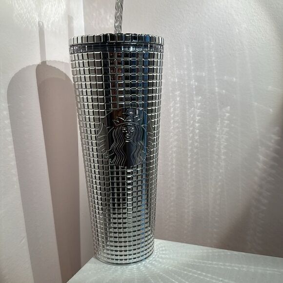 Starbucks 2023  Venti Tumbler - MIRRORBALL SILVER 24 oz - Picture 3 of 5